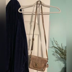 Genuine Gold Metallic Front Lock Coach Adjustable Shoulder Bag